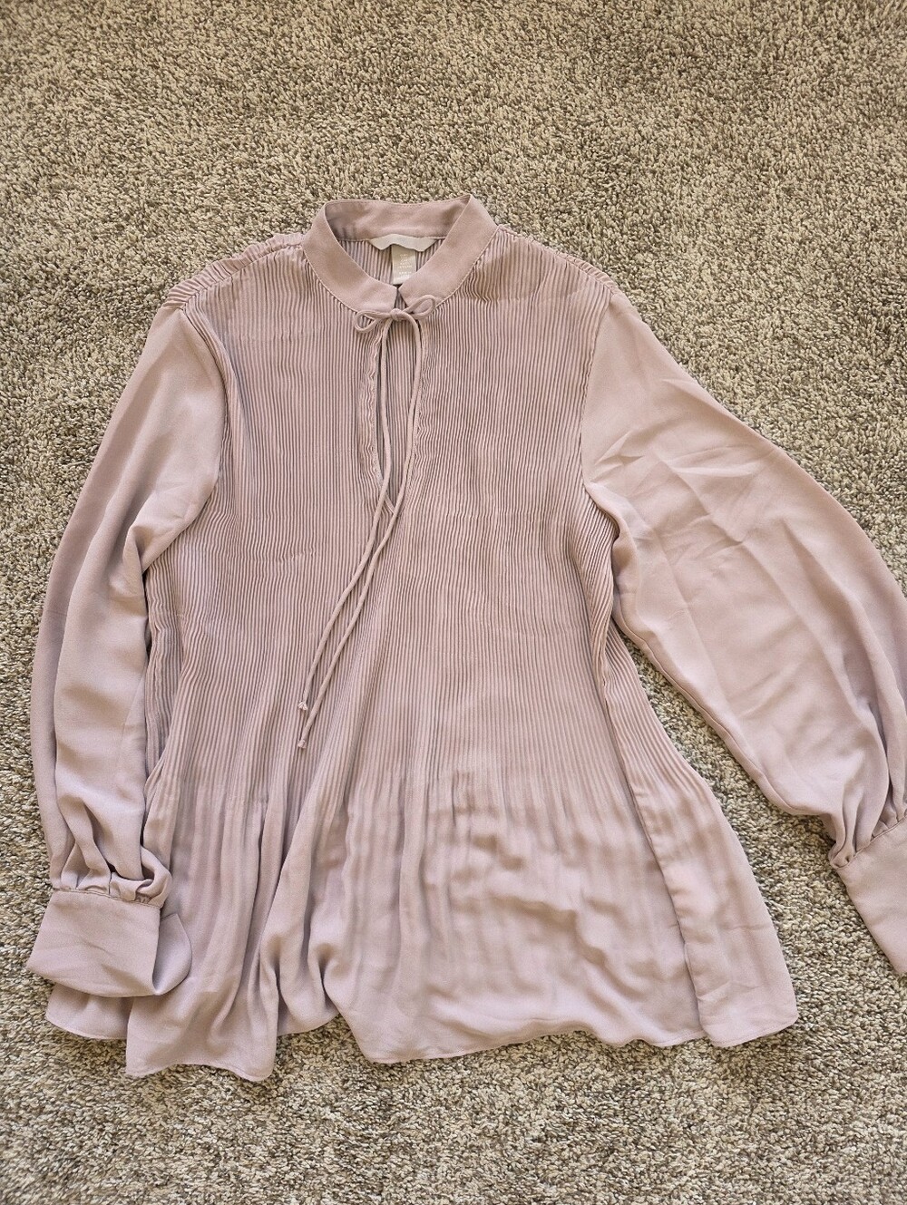 H&M Blush Pink Pleated Tie-Neck Blouse Size Small But Can Fit Up To Large
